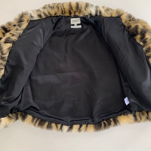 Kids Supply faux fur jacket (size7/8) - Picture 3 of 4